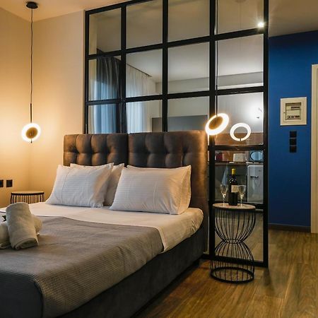 Casa Divinus Suites เอเธนส์ ภายนอก รูปภาพ