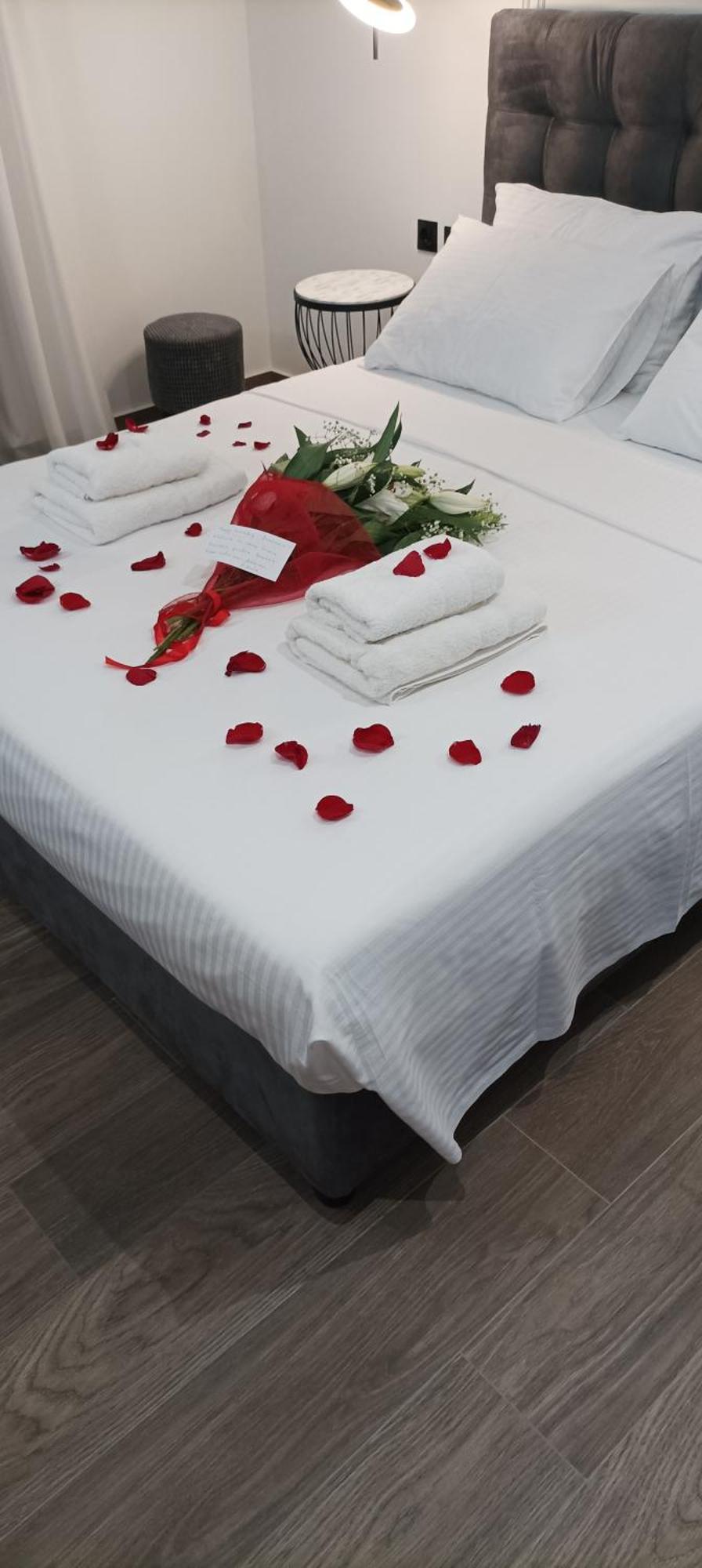 Casa Divinus Suites เอเธนส์ ภายนอก รูปภาพ